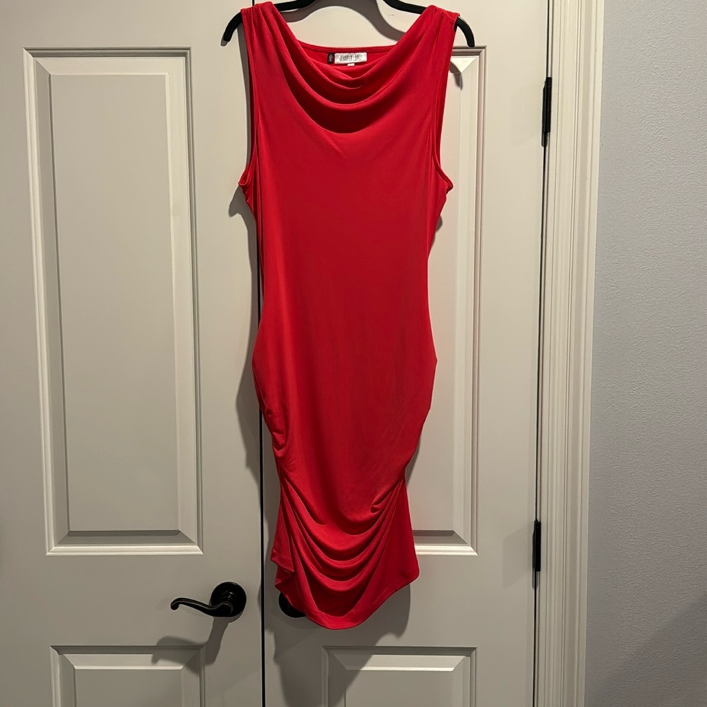 Jennifer Lopez sleeveless dress
